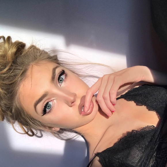 chloehoney